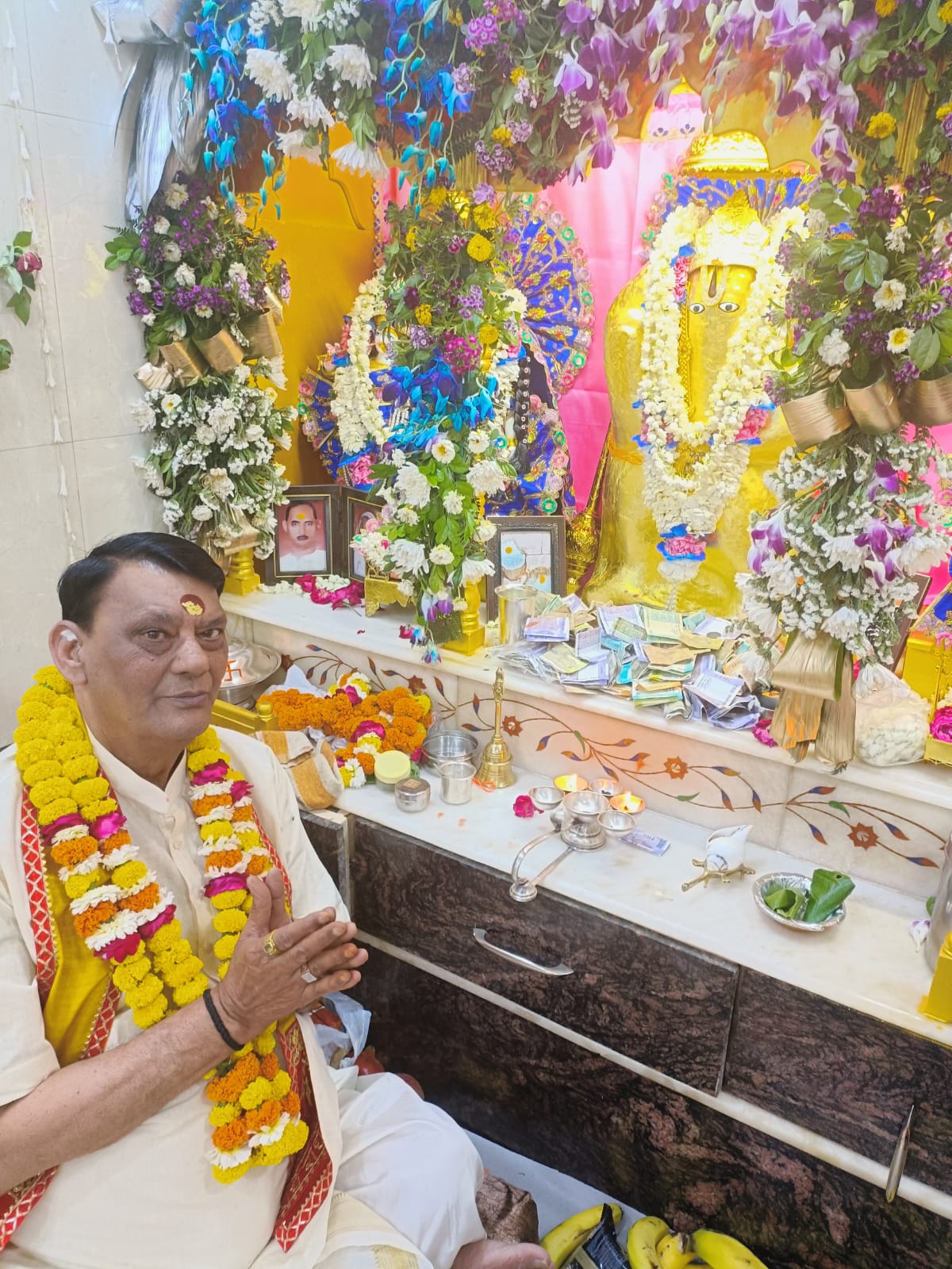 Jyotishi Shri Mukut Bihari Sharma